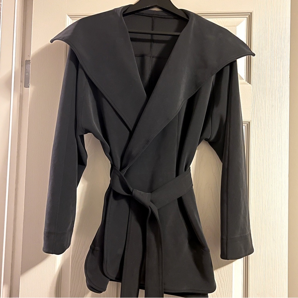 Lululemon Softstreme Belted Wrap- (Black) Size M/L